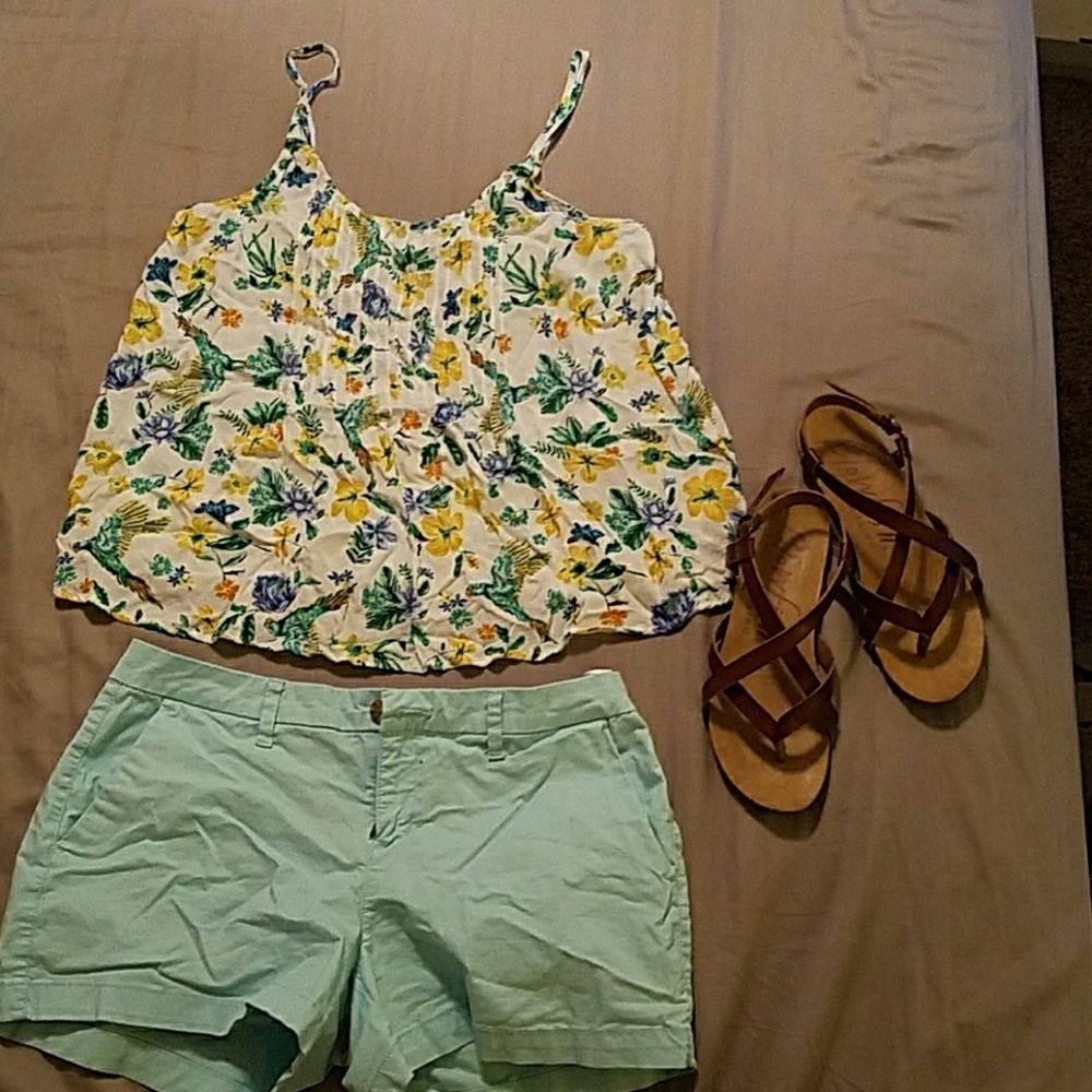 Loose floral tank top